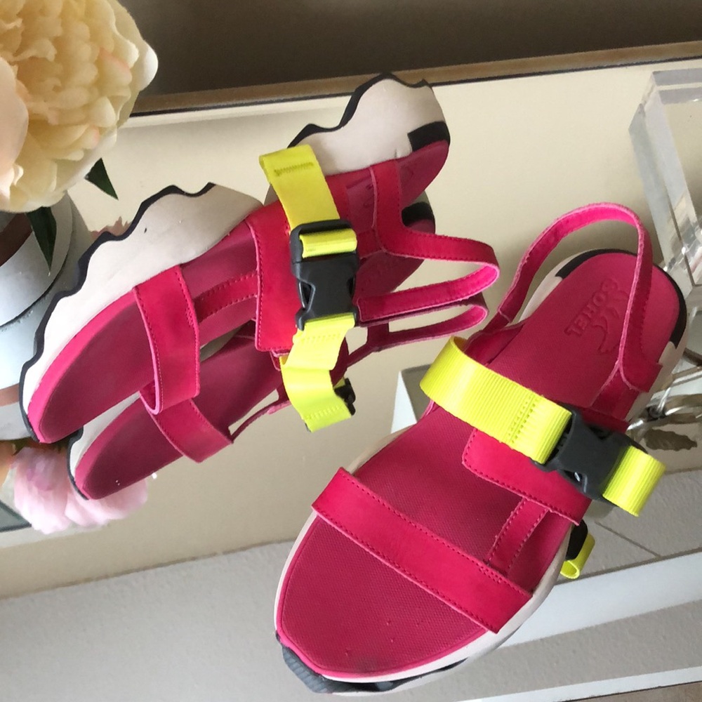 SOREL Women's Kinetic Impact Sling Sandals - Picture 2 of 10
